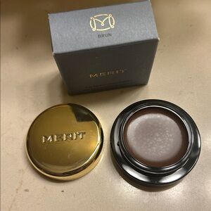 Merit Eyeshadow shade Brun 🤎